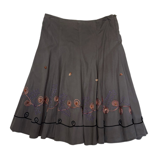 Embroidered skirt