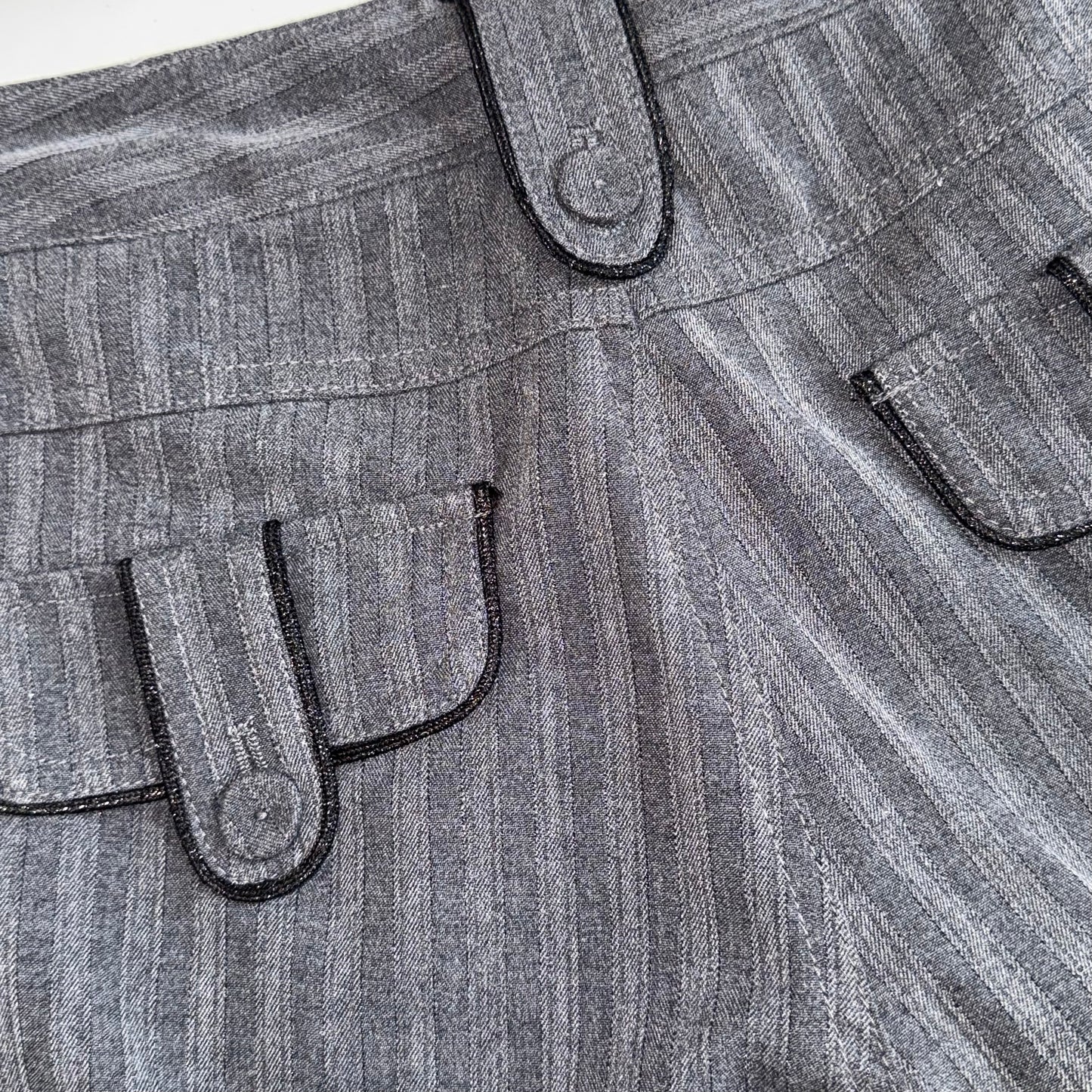 Tailored capris