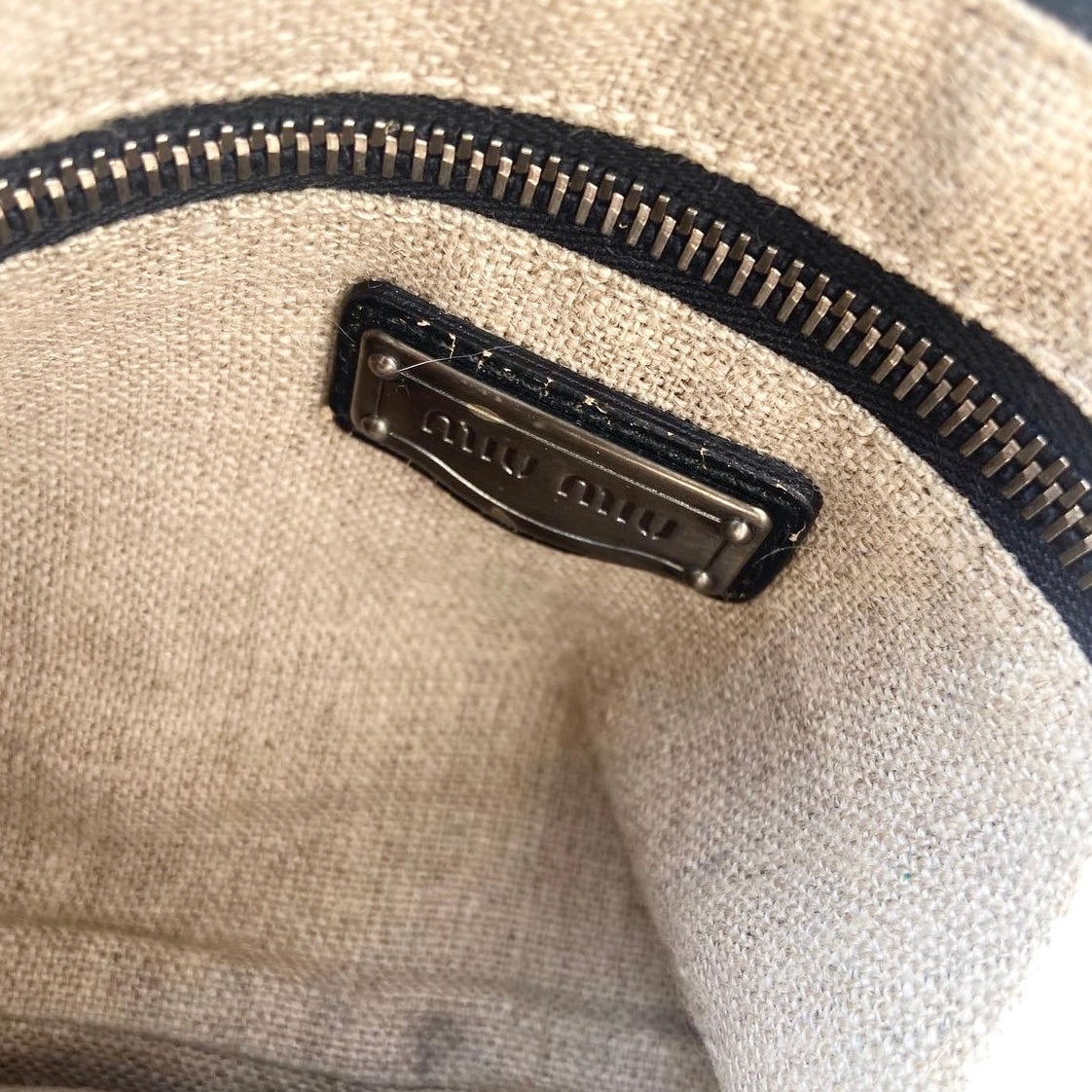 Vintage miumiu leather x cargo shoulder bag