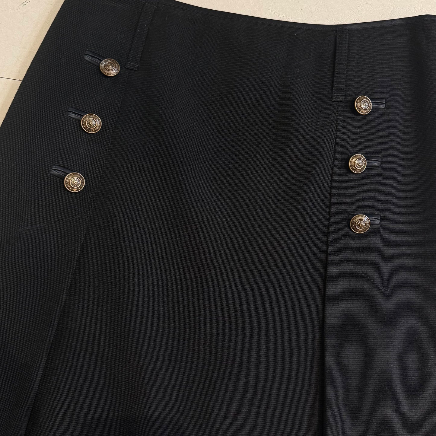 Black buttons skirt