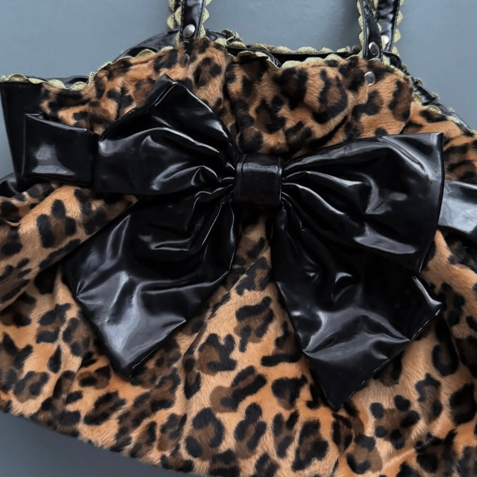 Ribbon leopard bag