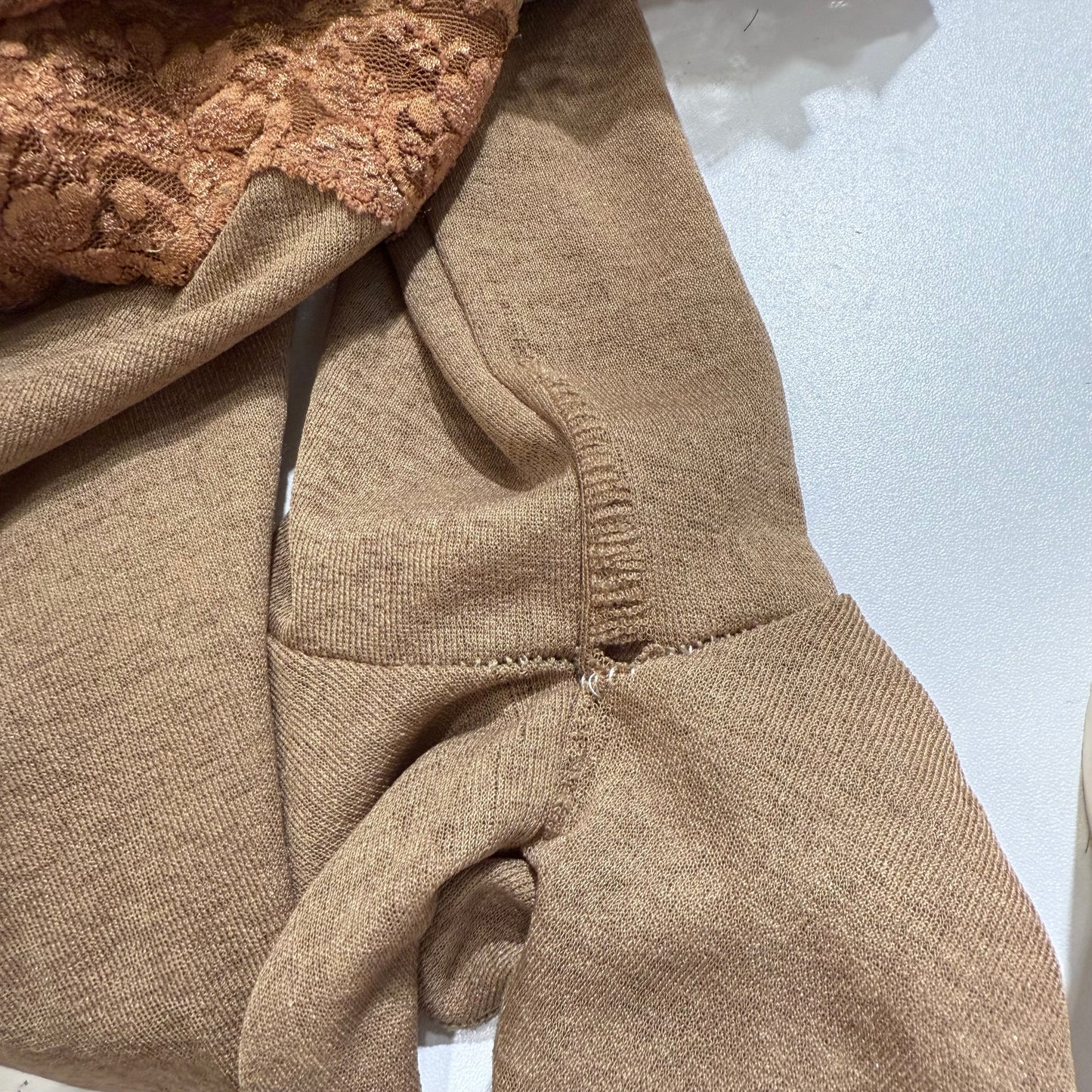 Brown v-neck lace long sleeve