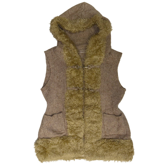 Brown knit furry vest with cute button design