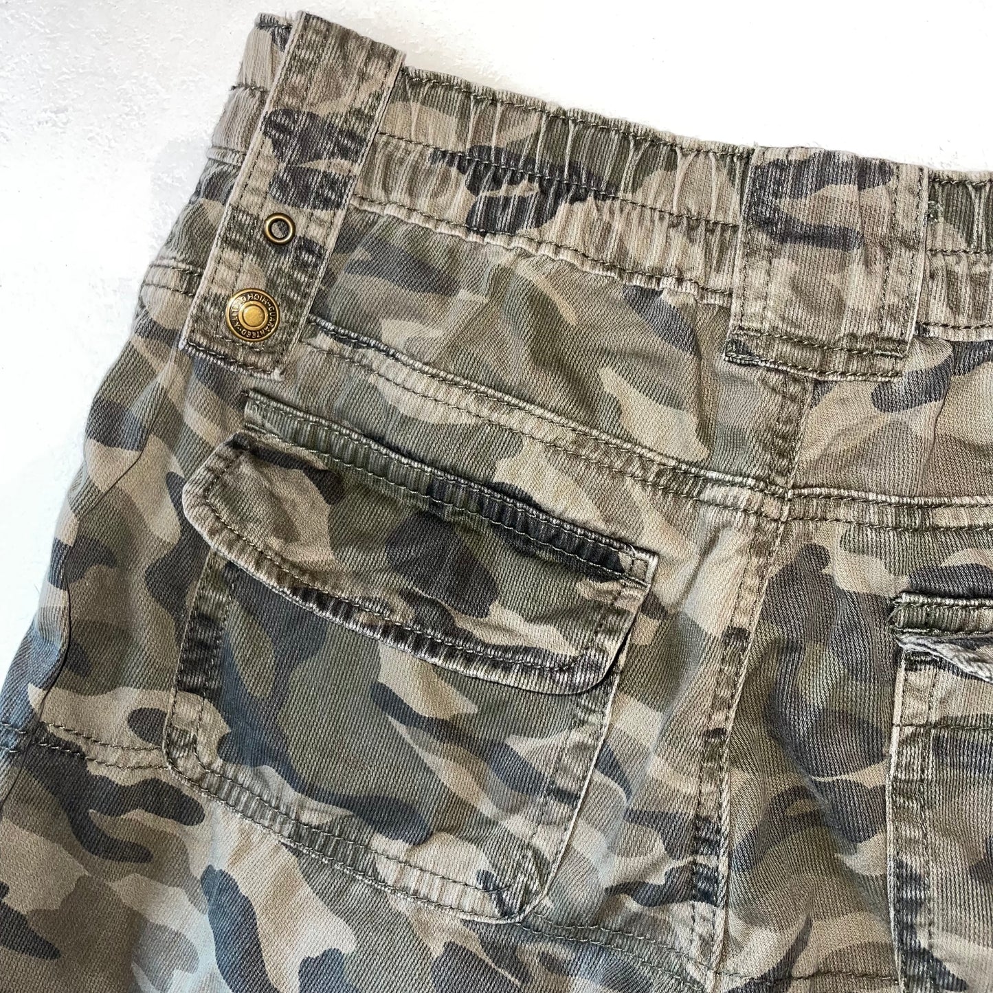 Camo jorts