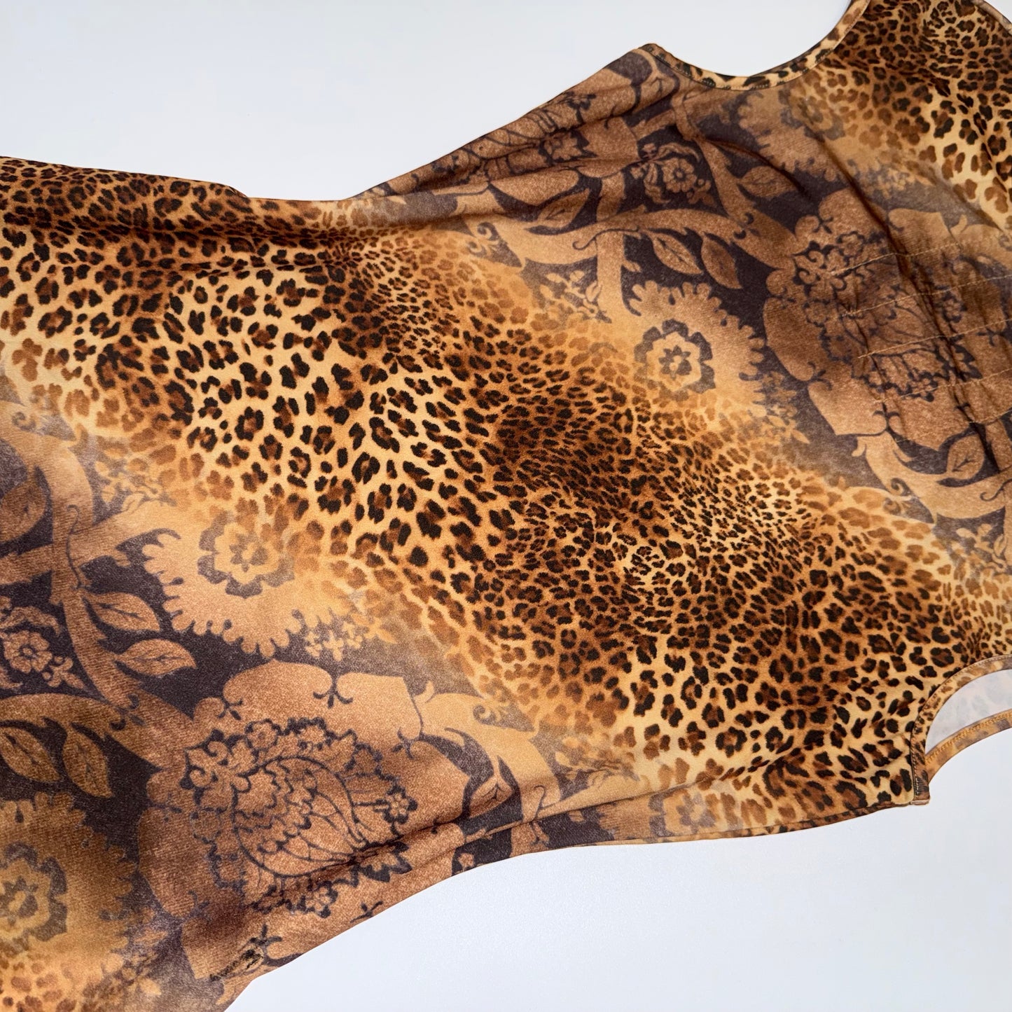 Brown leopard print top