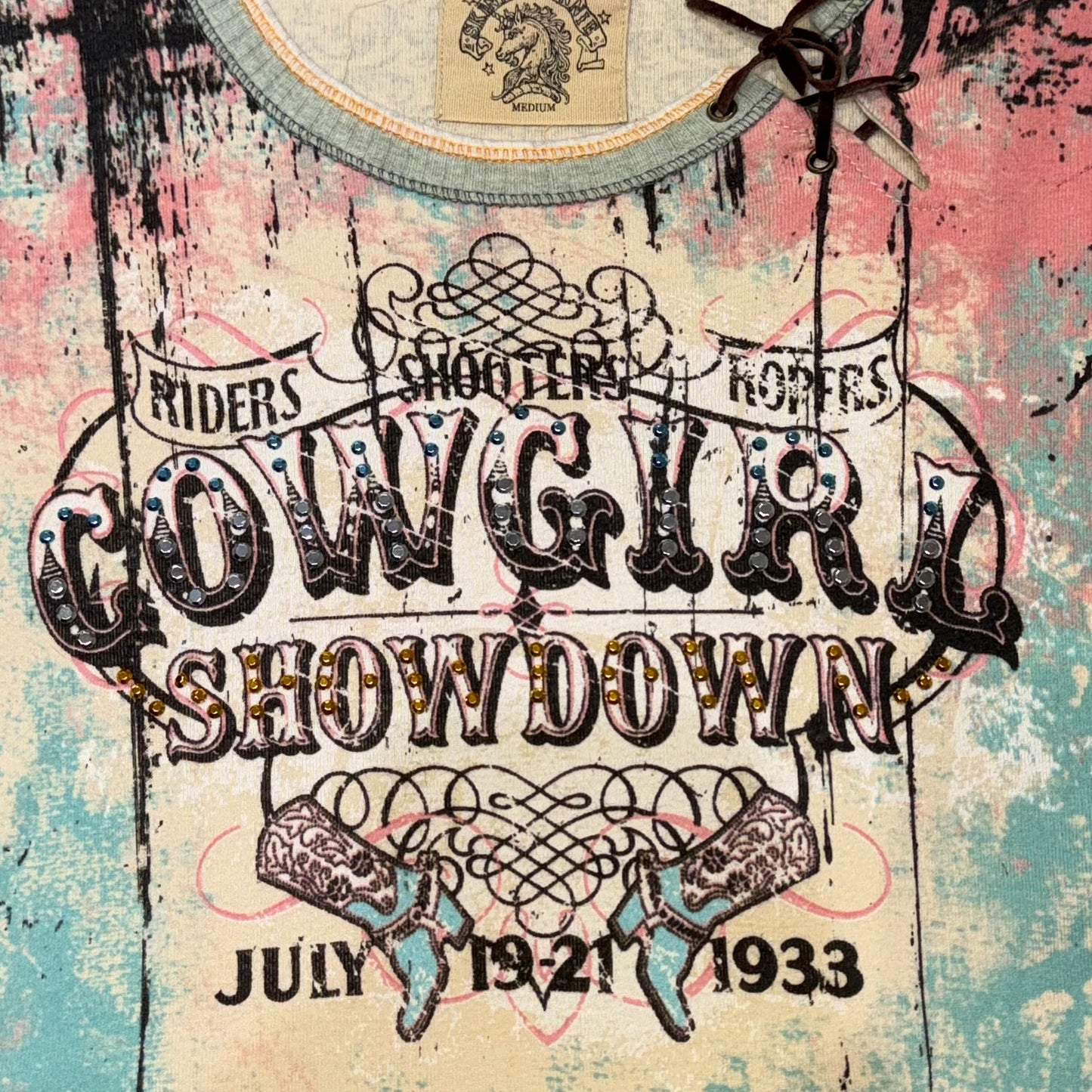 Skinny Minnie cowgirl graphic top