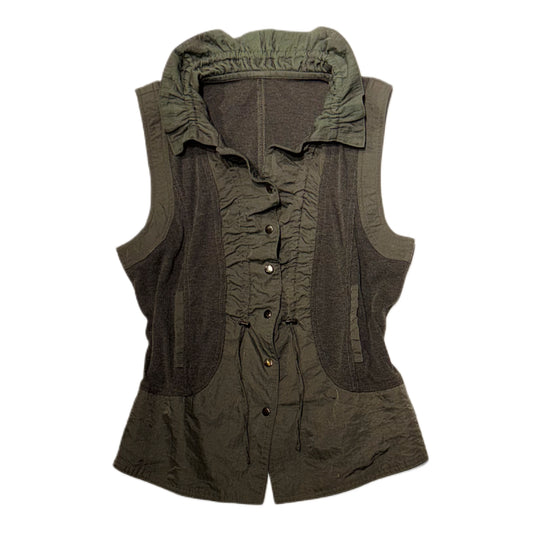 Ruffle vest