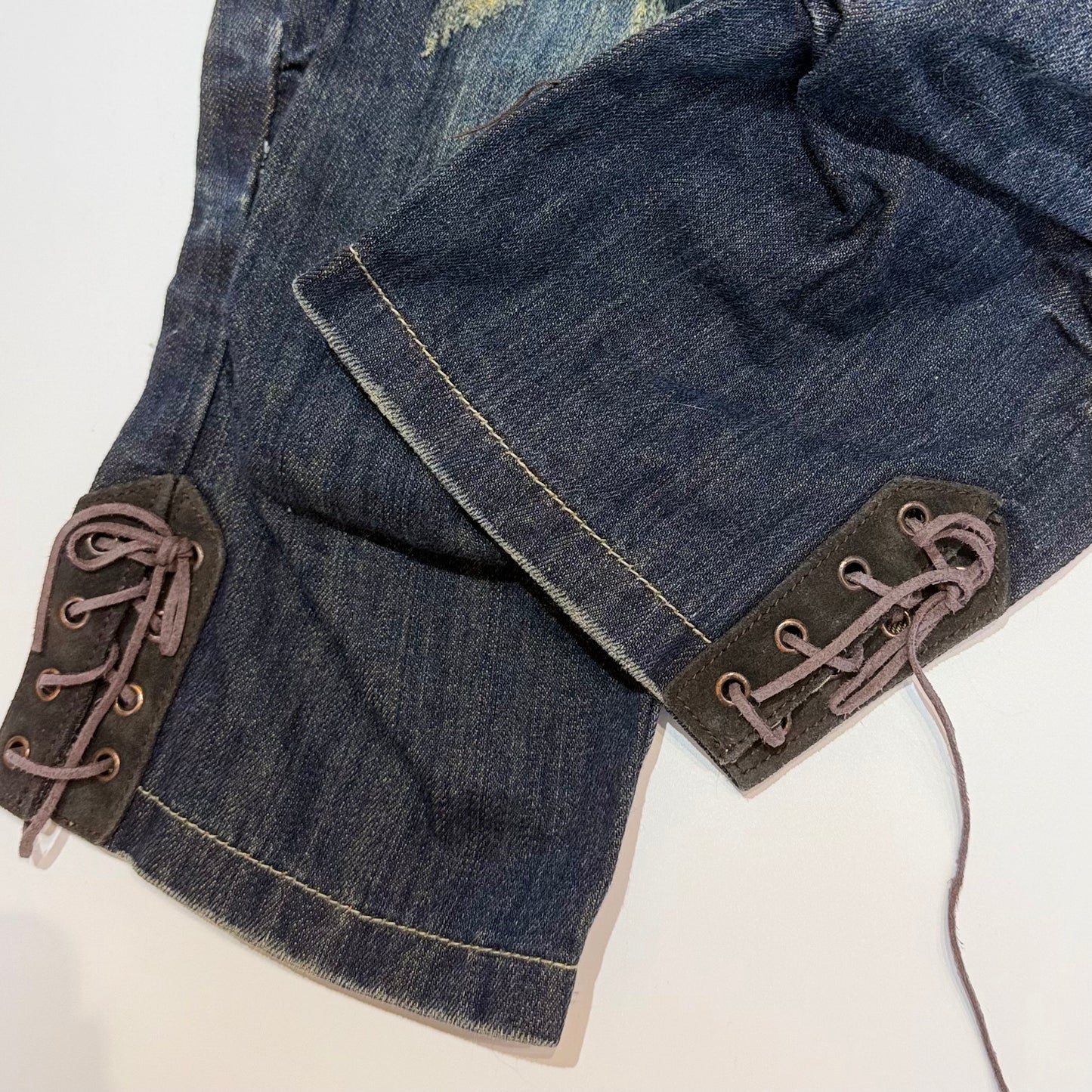 Denim rivets capris