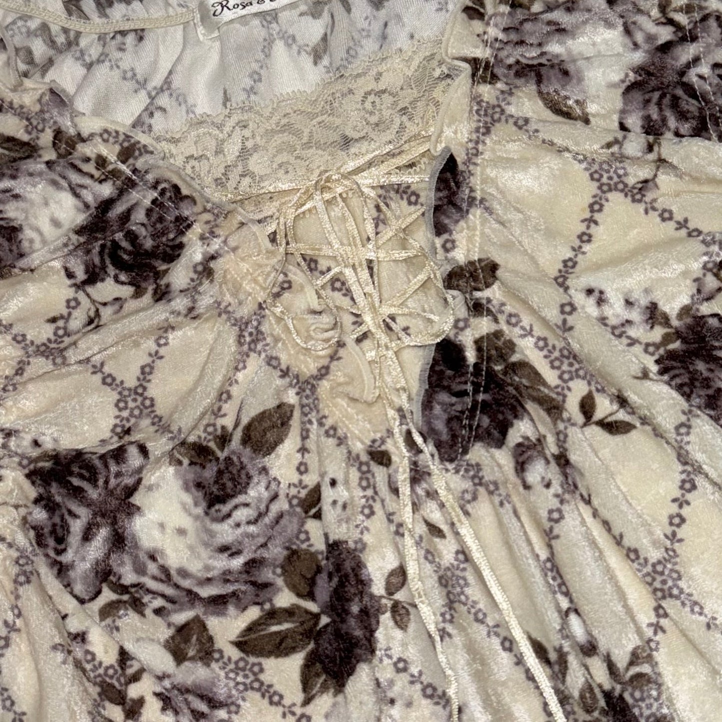 Rosa Rosa floral lace trim top