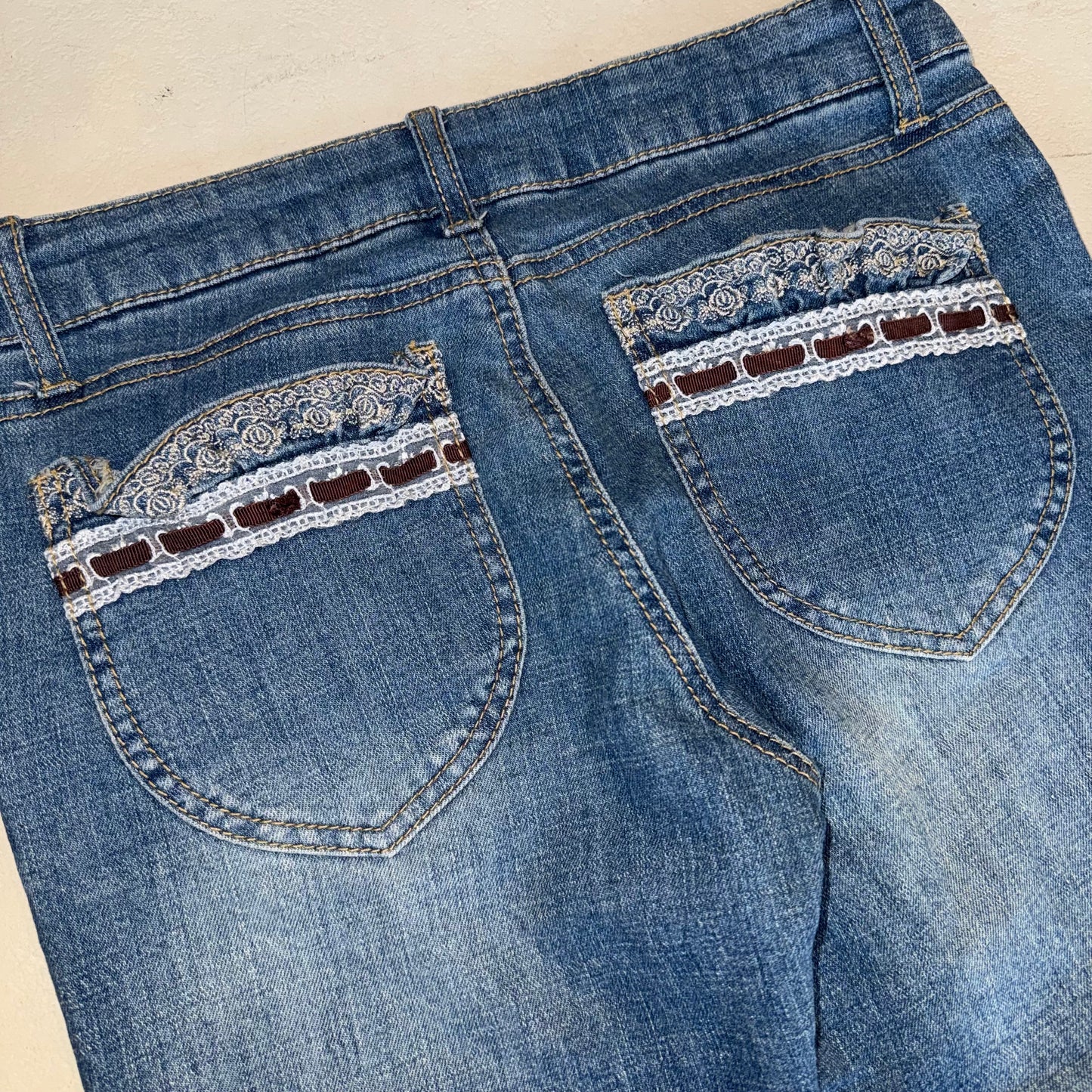 Axes denim white lace capris