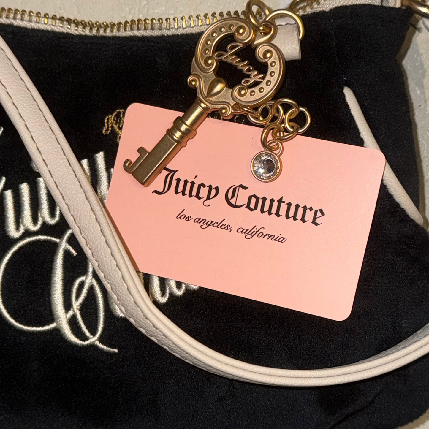 Juicy Couture black velvet adorable ￼shoulder bag with keychain