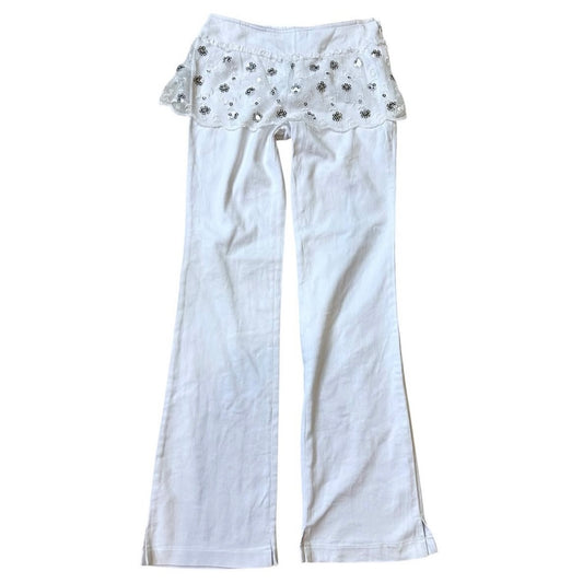 Embroidered skirt with white pants