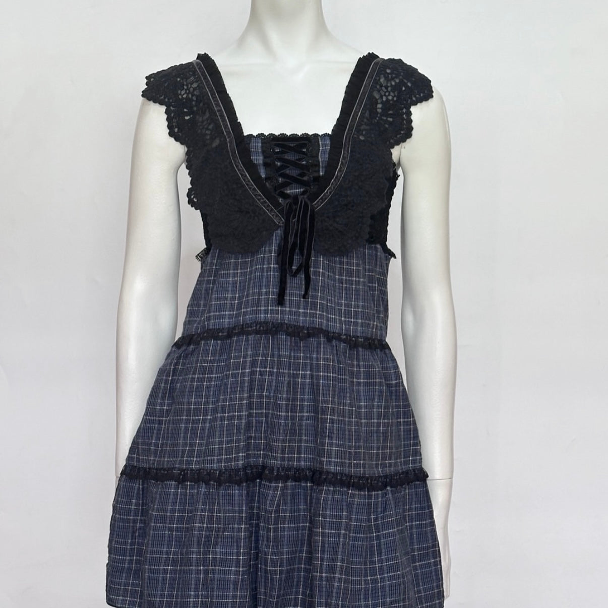 Axes black lace checkered dress