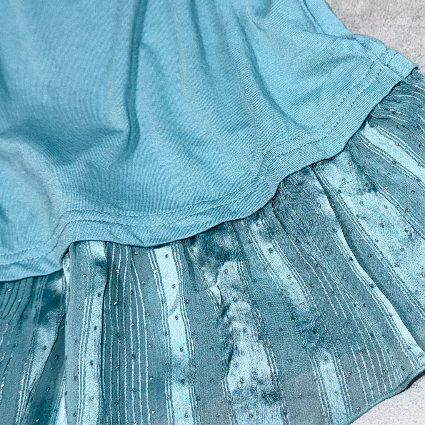 Axes teal lace straps top