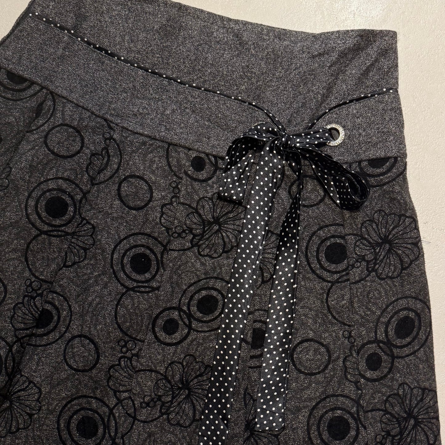 Dark grey floral polka dot ribbon skirt