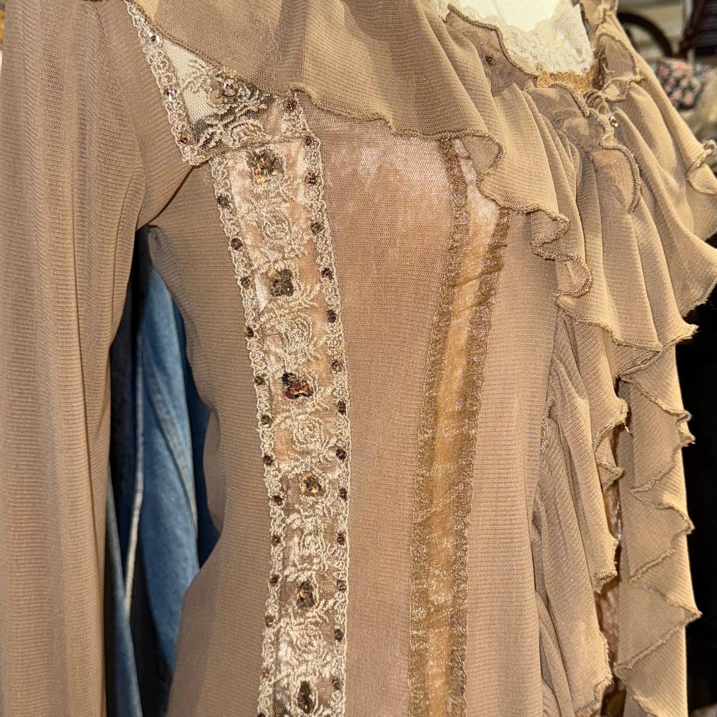 Brown lace ruffle outer