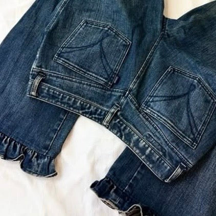 Ruffle jeans