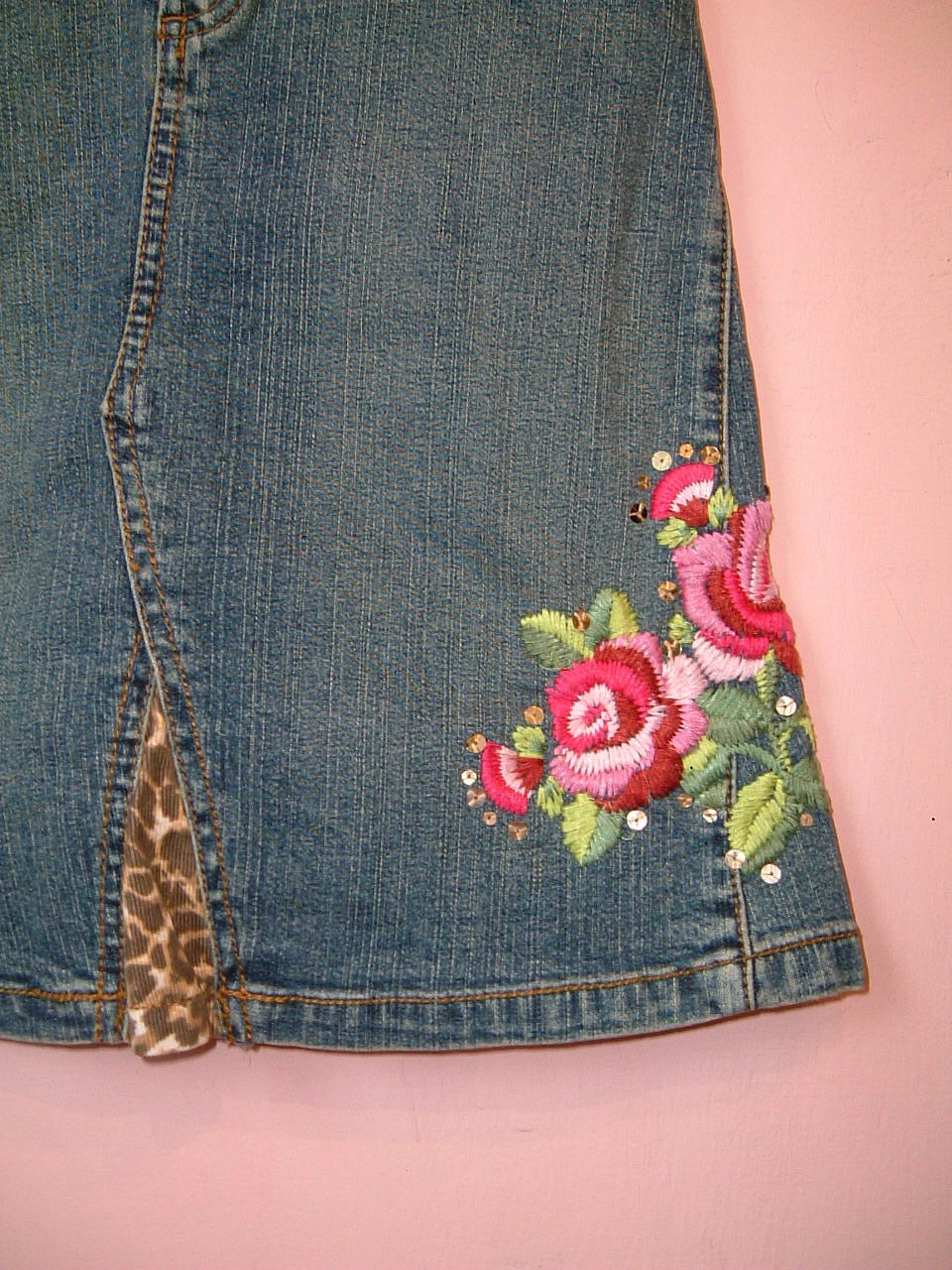 Denim skirt With Leopard and Flower embroidery