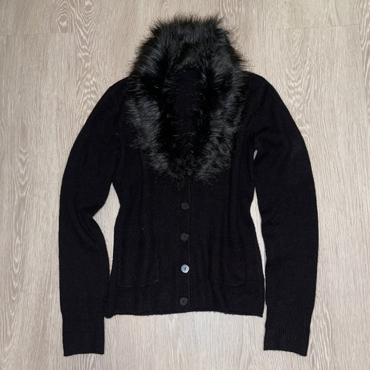 Black furry collar knit outer