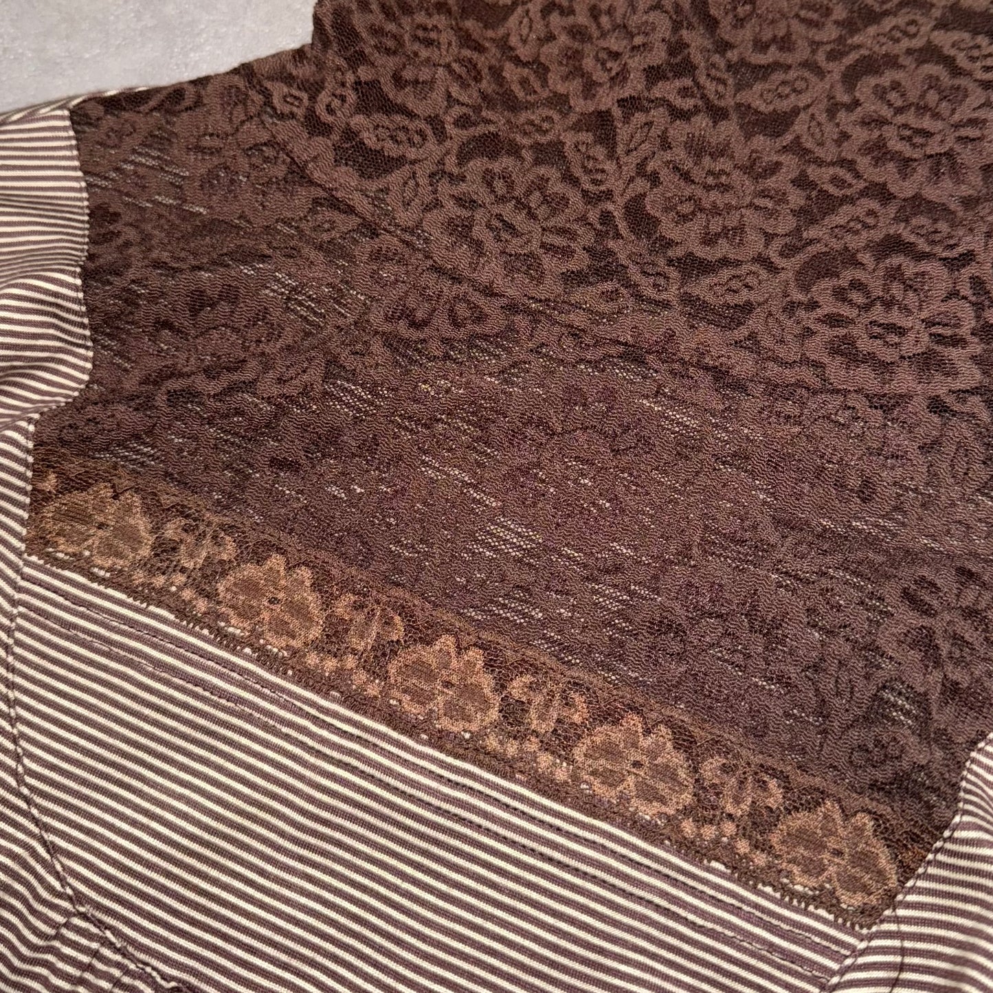 Brown striped lace long sleeve