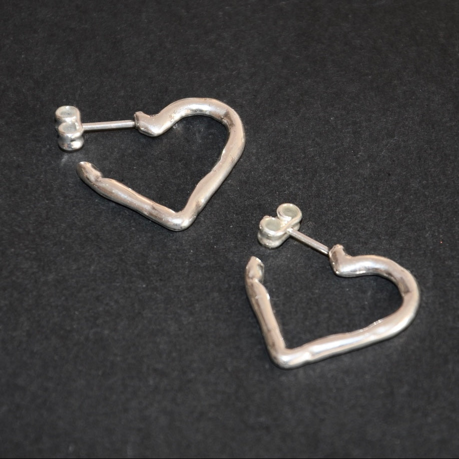 925 sliver heart earrings