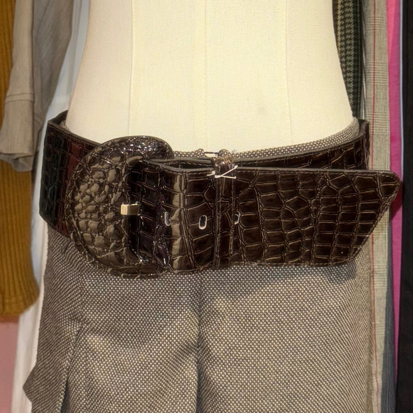 Vintage chunky belt