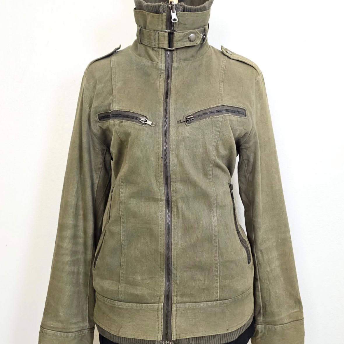 Green cargo layered zip jacket