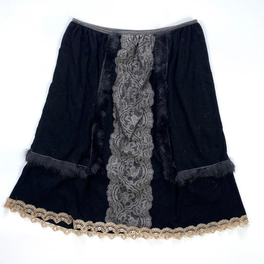 fluffy lace skirt(so cute!)