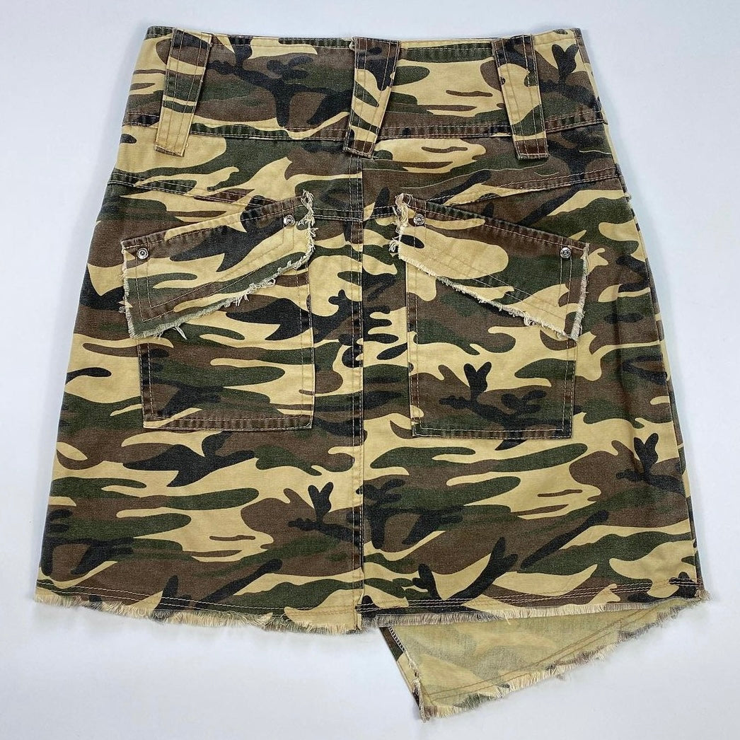 Irregular camo skirt