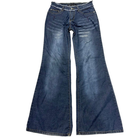 Boot-cut jeans